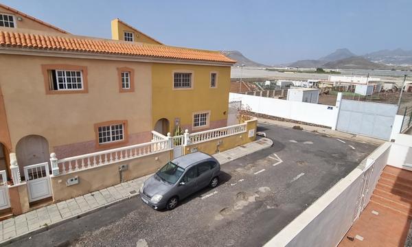 Unfinished house for sale in Las Rosas (33)