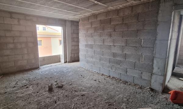Unfinished house for sale in Las Rosas (11)