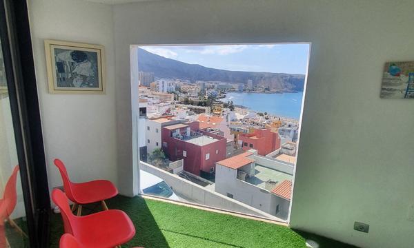 For Sale: Stunning 2B Apartment in Los Cristianos with Spectacular Sea Views (9)