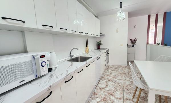 3 bedroom apartment with terrace and pool in CHO (9)