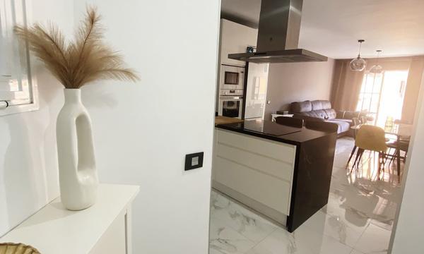 Apartamento de 2 habitaciones en ADEJE CASCO (1)