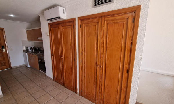 BEVERLY HILLS CLUB, LOS CRISTIANOS (9)